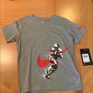 Nike 4T football t-shirt, NWT